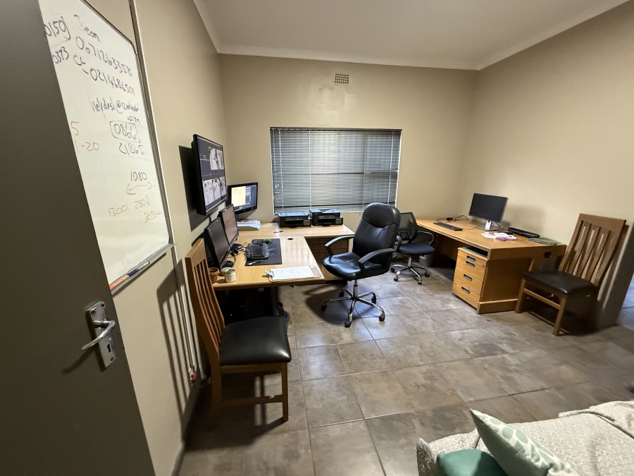 To Let commercial Property for Rent in Triangle Farm Western Cape